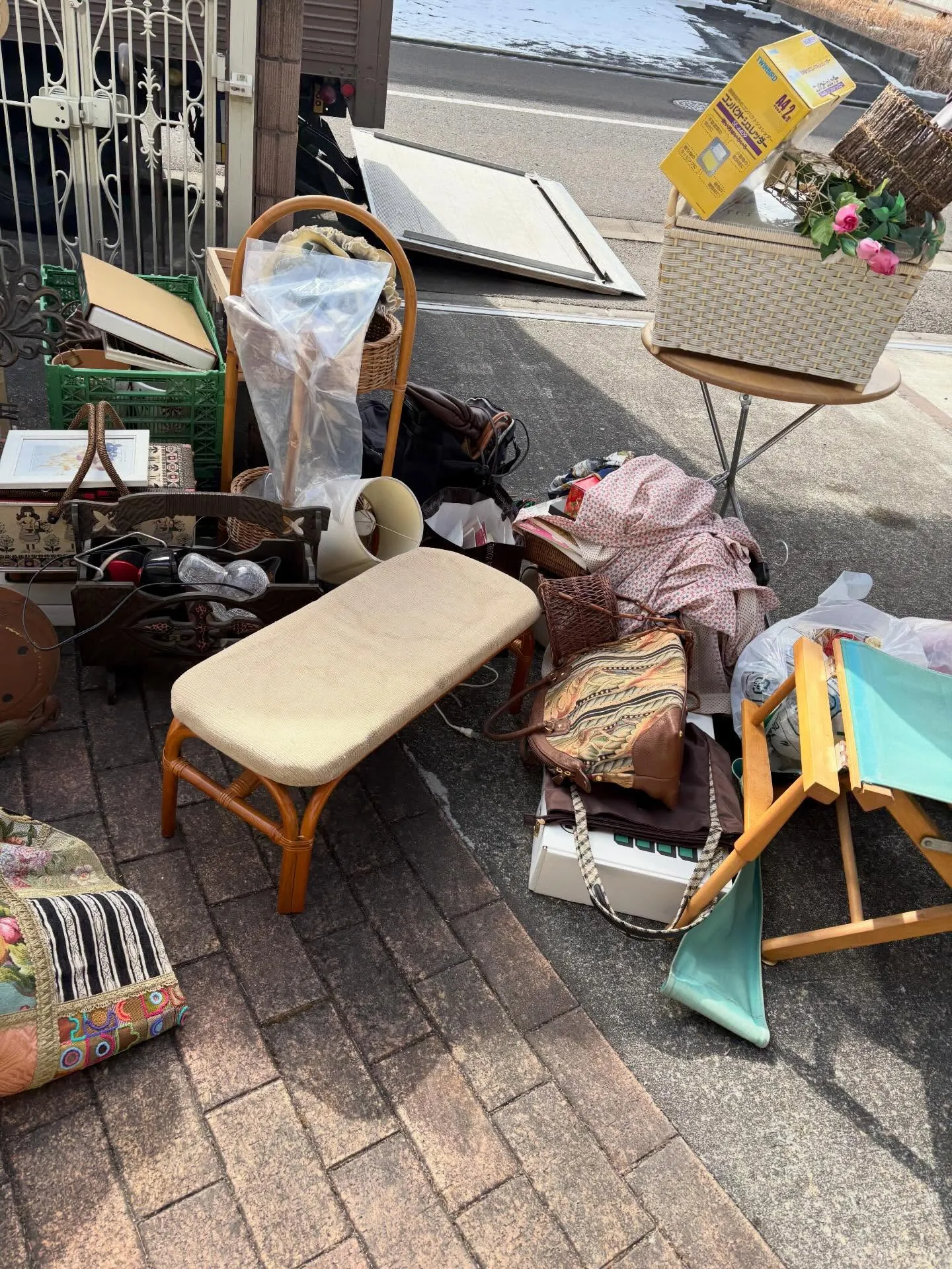 青葉区川平にて、1年間空き家となっていた家の不用品回収依頼を...