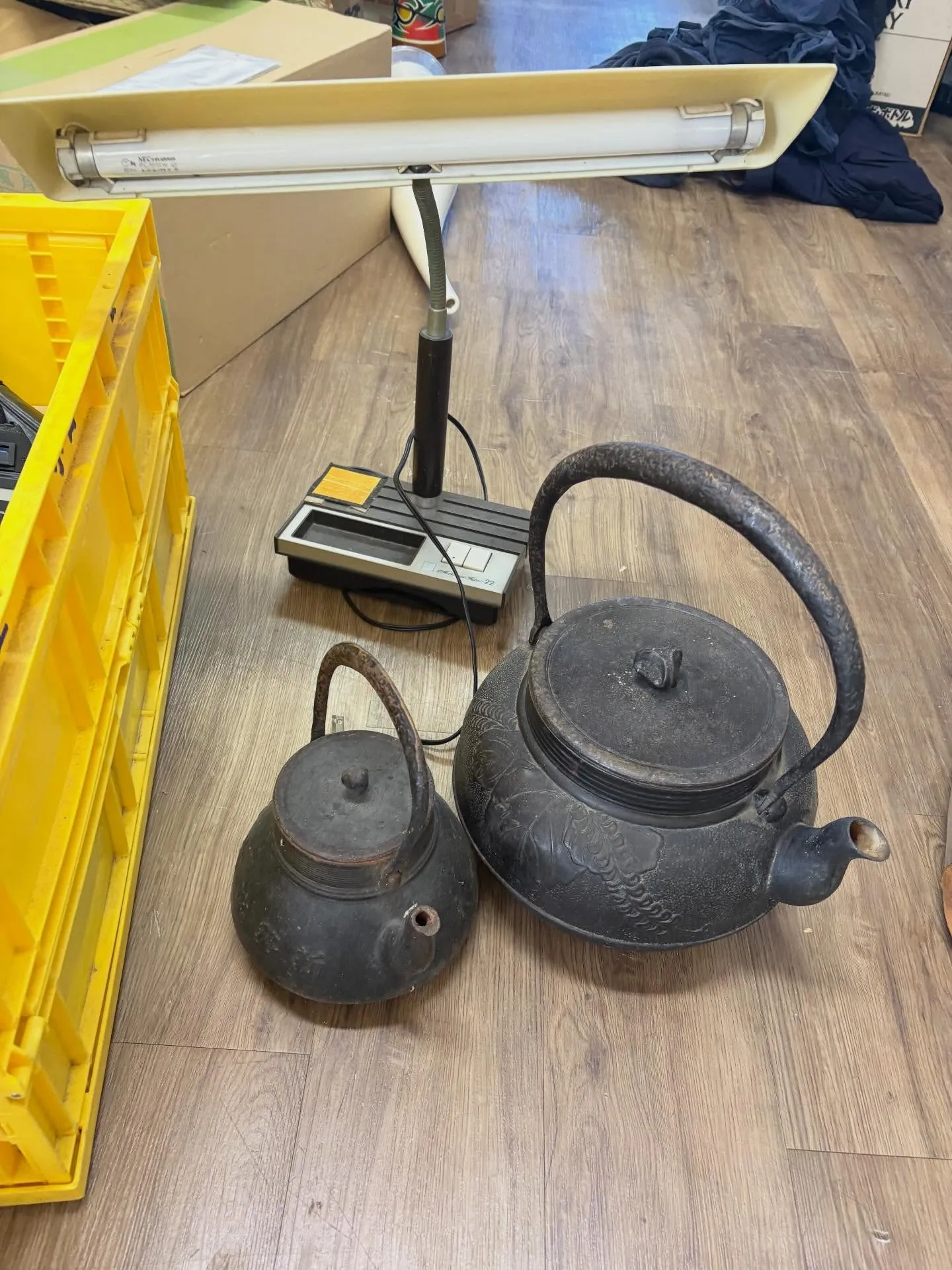 古いカメラ📸や南部鉄器🍵など、たくさんのアンティーク品を回収...