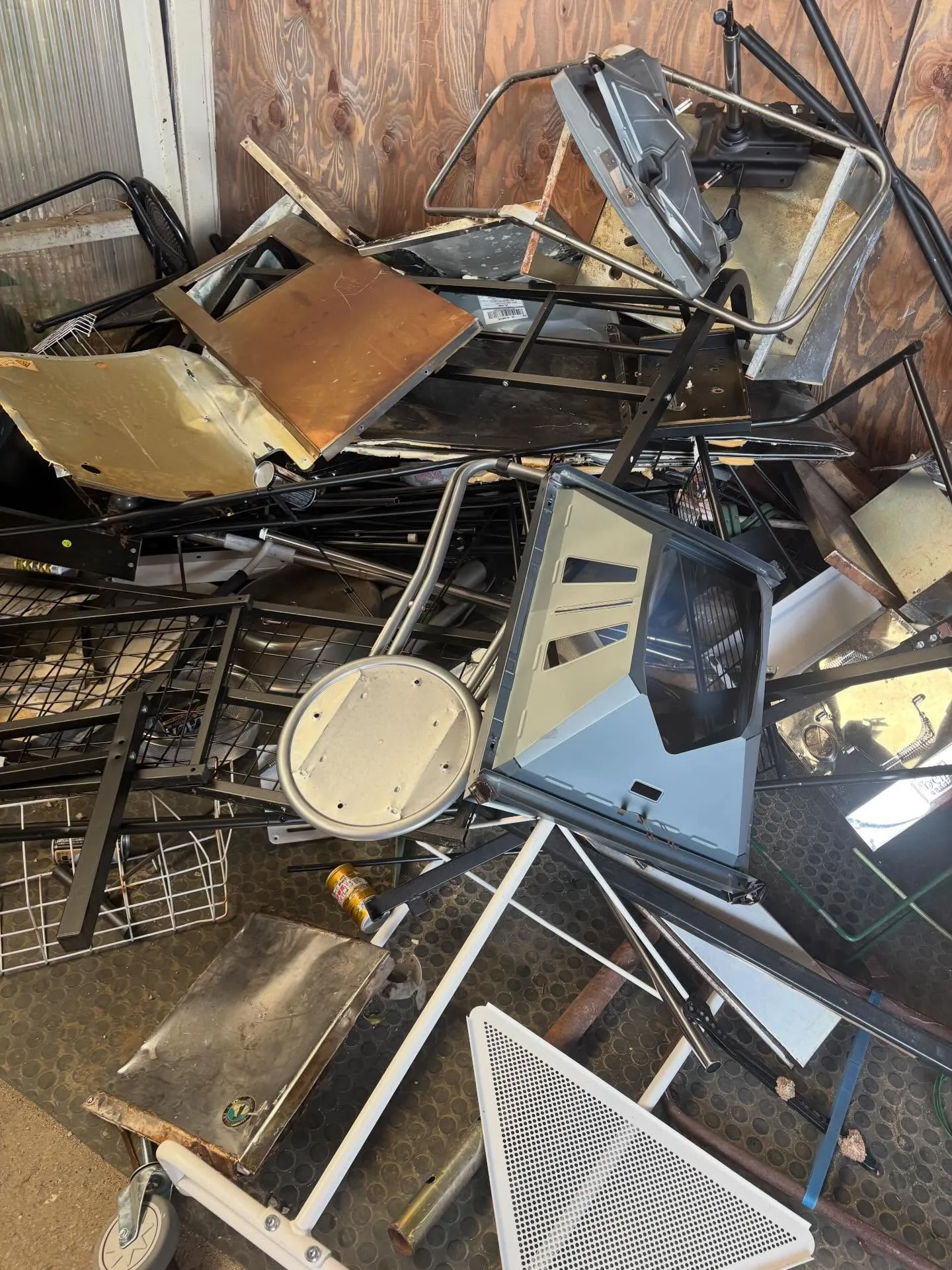 今日は折立の現場から、日立市へ全片付の依頼で出張にきました📦...