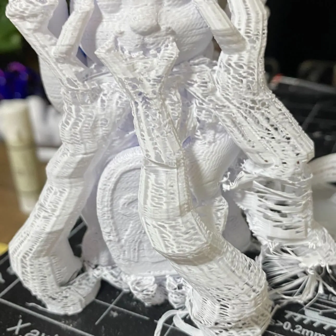 先日、新しく手に入れた3Dプリンターで、うちのメインキャラ、...