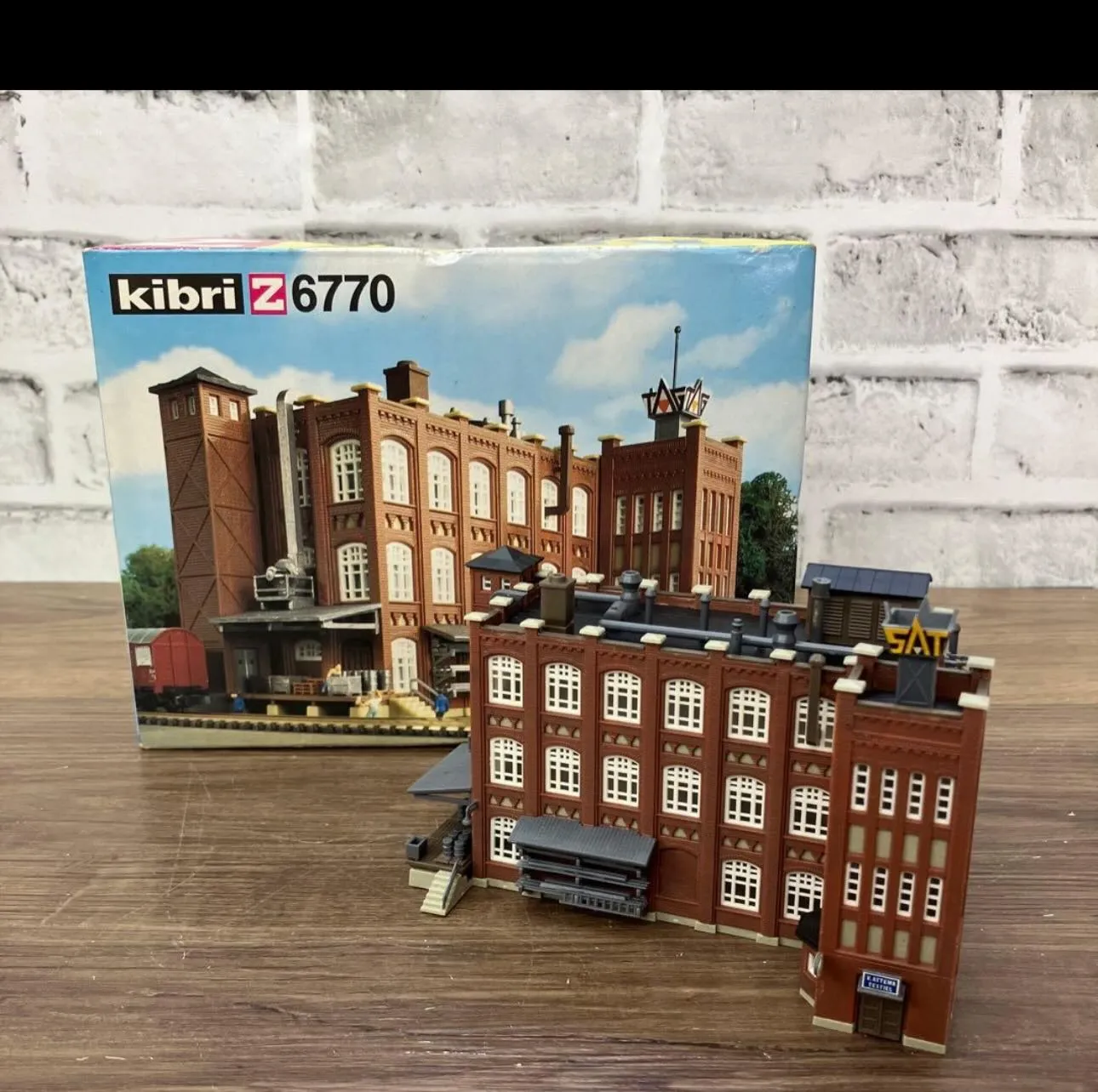 本日は、非常に珍しいコレクションが入荷しました。