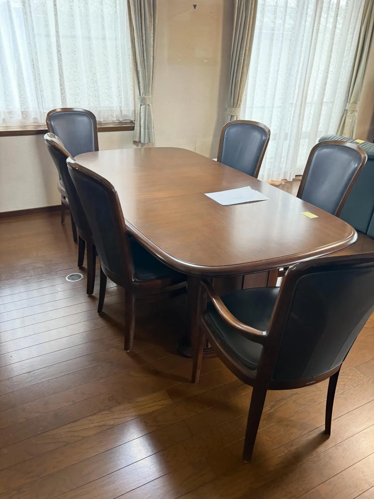 今日は八木山にて素敵な家具買取のご依頼を受けて参りました🛋️...