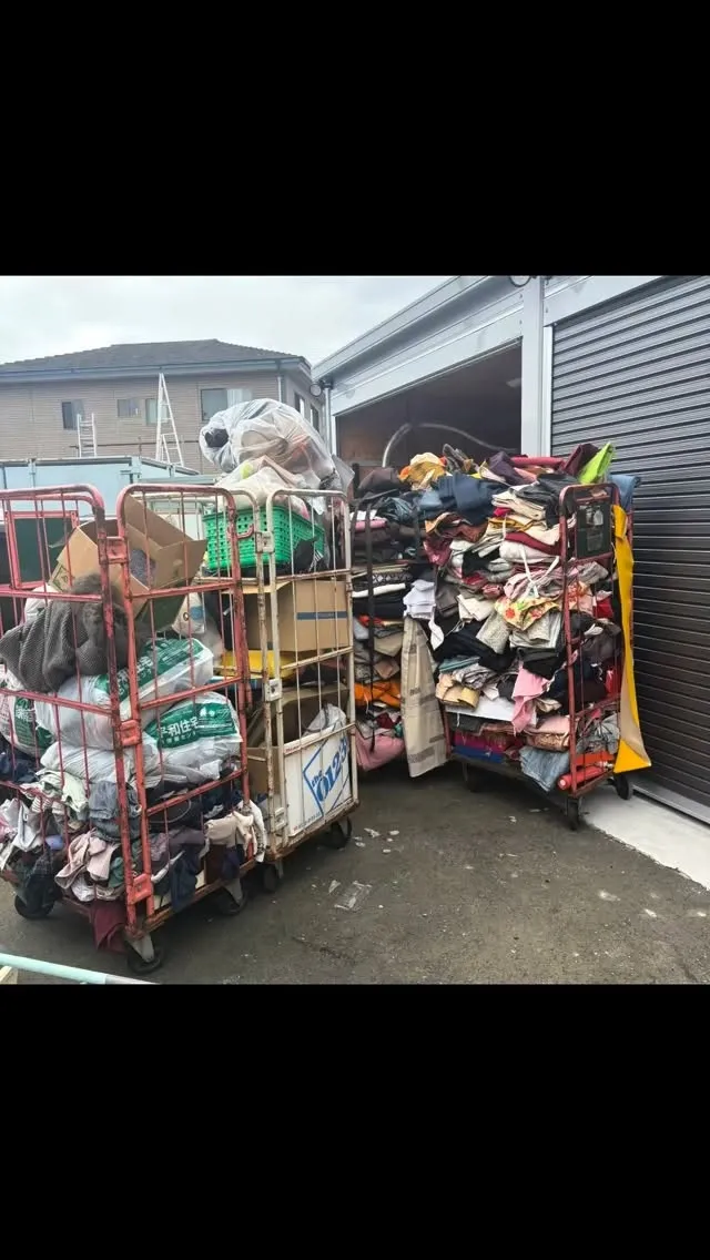 連日雨で荷降ろしが出来なかったので、トラック空にしていざ角田...