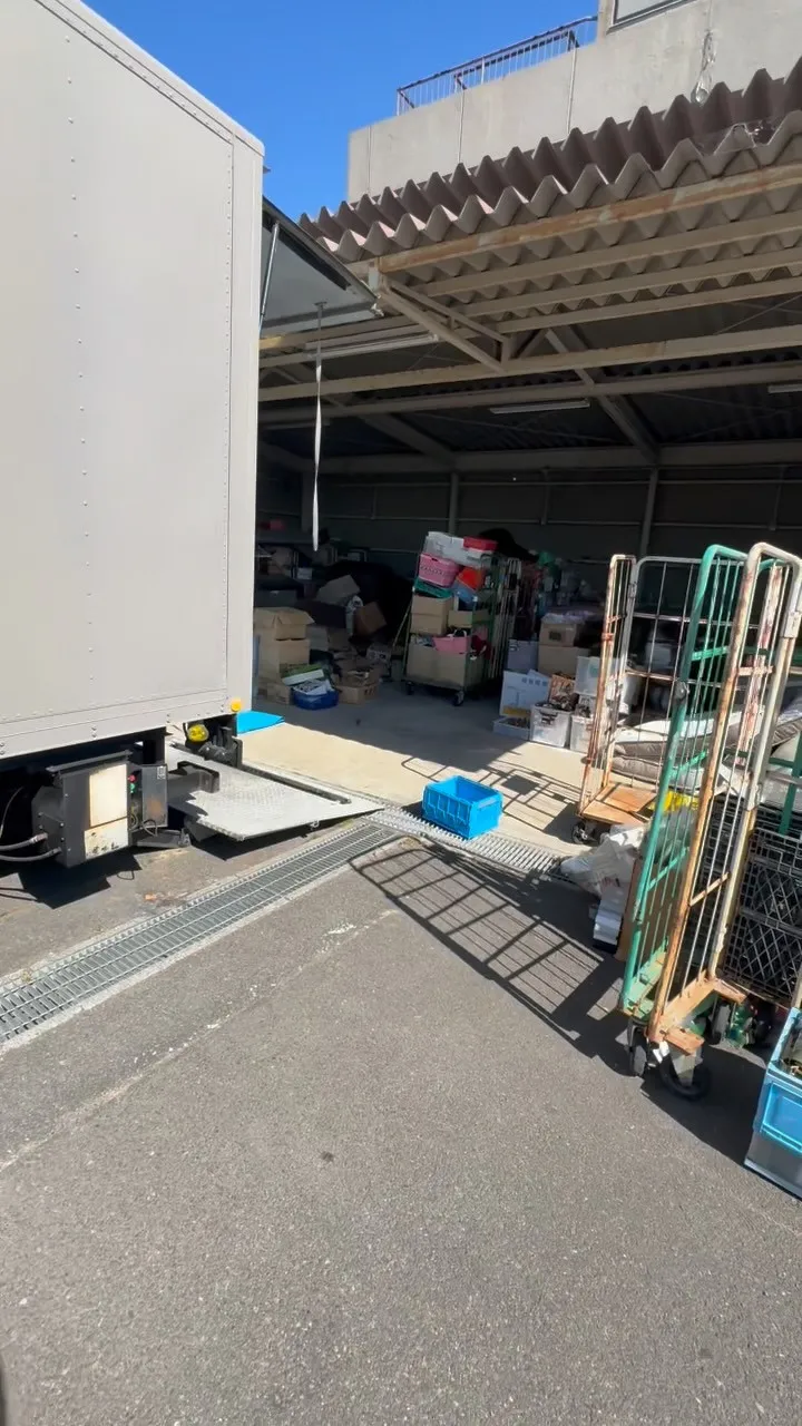 昨日の荷降ろしの続きからスタート‼️